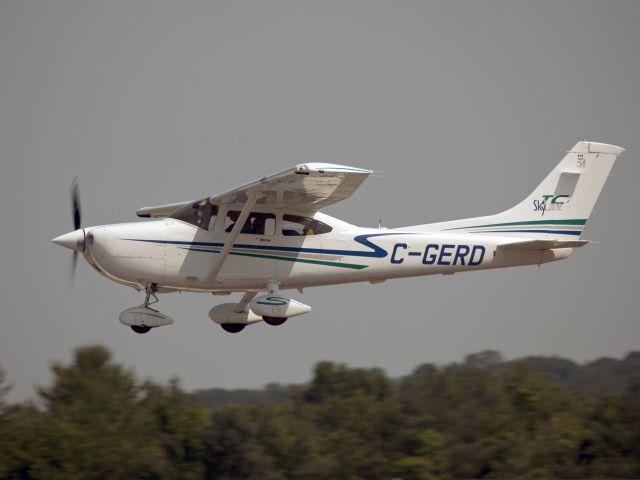 STODDARD-HAMILTON Glasair (C-GERD) - Take off runway 26.