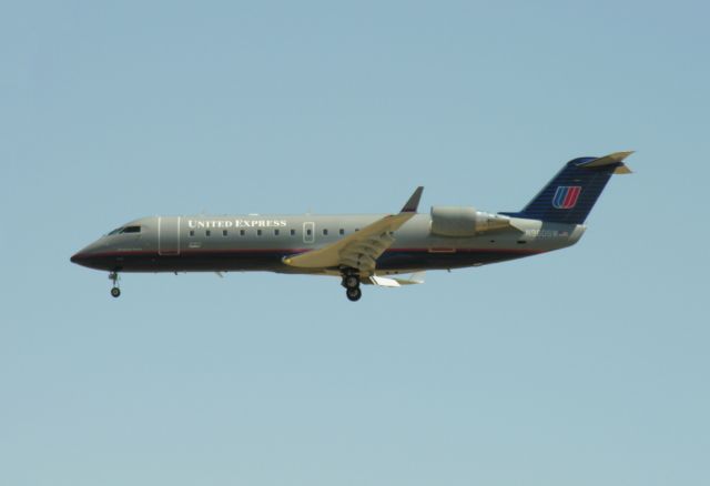 Canadair Regional Jet CRJ-200 (N960SW) - At OHare INTL Watching the jet come in