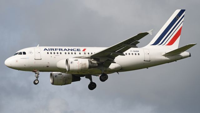 Airbus A318 (F-GUGR)