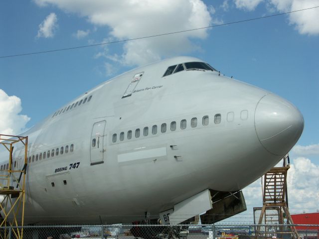 Boeing 747-200 (G-VIBE) - Getting some work done at KSAT