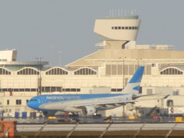 Airbus A330-200 (LV-FNK) - Departing for Buenos Aires Ezeiza(SAEZ)