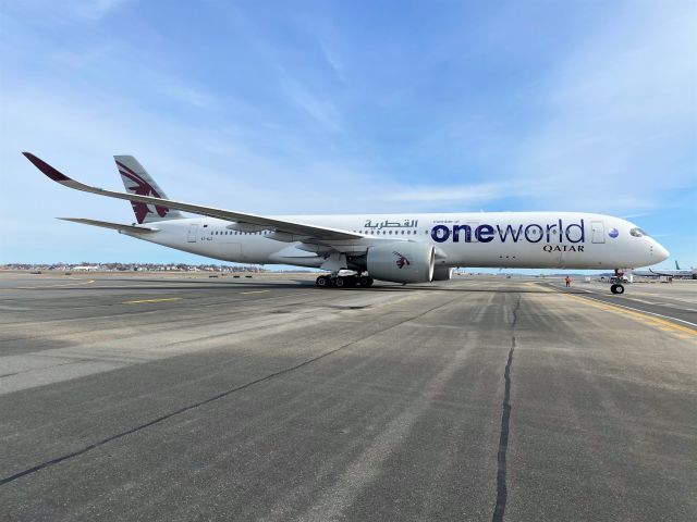 Airbus A350-900 (A7-ALZ) - Qatar A350-900 One World Special Livery