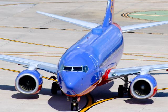 Boeing 737-700 (N228WN)