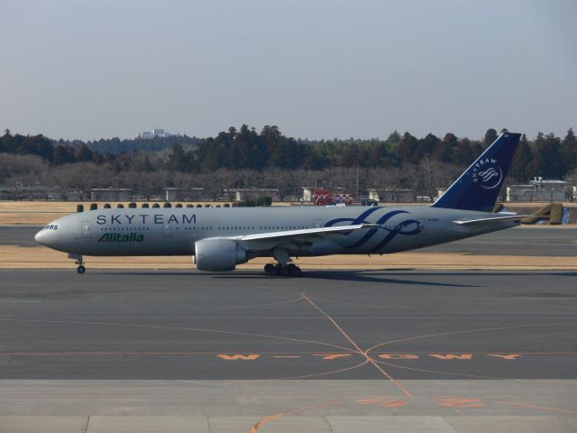 Boeing 777-200 (EI-DDH)