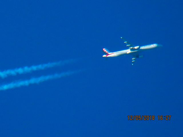 Airbus A321 (N192UW)