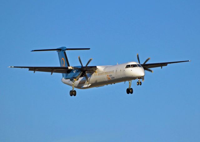 de Havilland Dash 8-400 (C-GHQP)