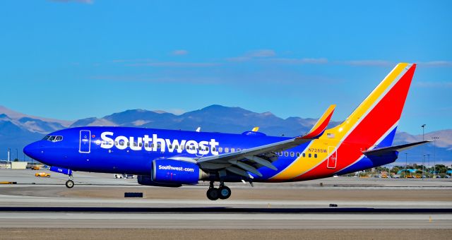 Boeing 737-700 (N728SW) - N728SW Southwest Airlines 1999 Boeing 737-7H4 - cn 27860 / 276 - Las Vegas - McCarran International Airport (LAS / KLAS)br /USA - Nevada December 2, 2016br /Photo: Tomás Del Coro