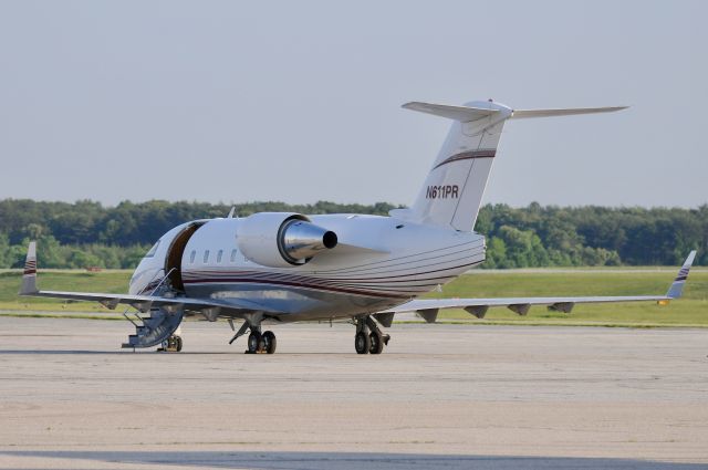 Canadair Challenger (N611PR) - new entry in the FAA register and welcome visitor to Baltimore