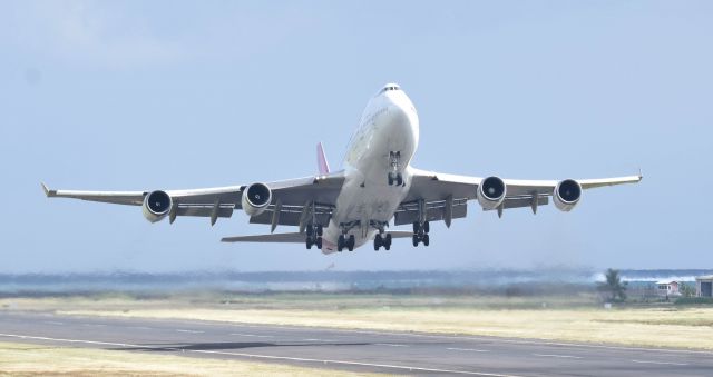 Boeing 747-400 (VH-OEB)