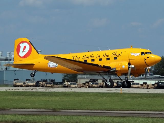 Douglas DC-3 (N1XP)