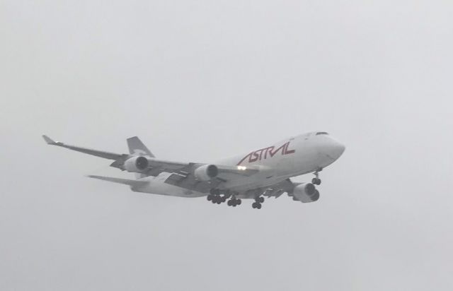 Boeing 747-400 (TF-AMU) - Runway 7 arrival! 12/31/21.