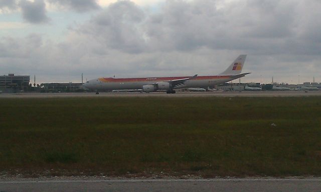 Airbus A340-200 (EC-IOB) - Iberia Airlines of Spain just before Departure back to Home Airport Madrid.