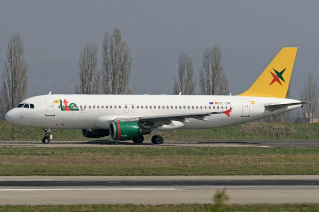 Airbus A320 (EC-JRC)