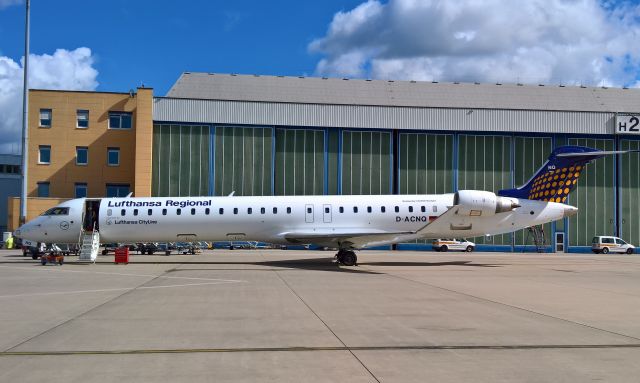 Canadair Regional Jet CRJ-900 (D-ACNQ)