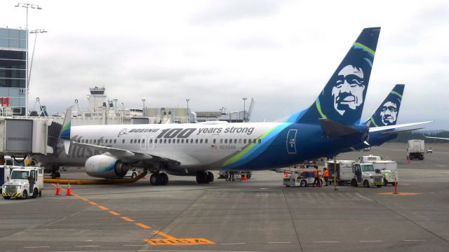 Boeing 737-900 (N248AK) - Alaska Airlines Boeing 737-990ER(WL) N248AK in Seattle