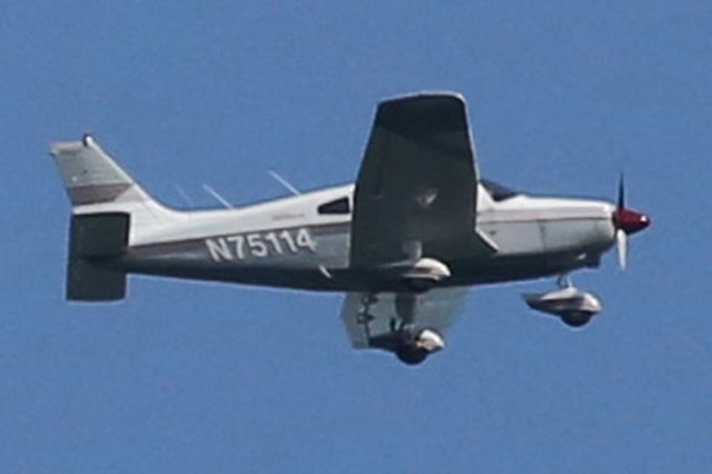Piper Cherokee (N75114)