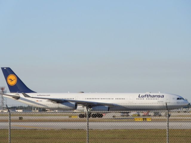 Airbus A340-300 (D-AIGS)