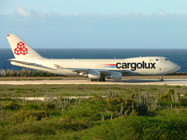 Boeing 747-400 (LX-YCV)