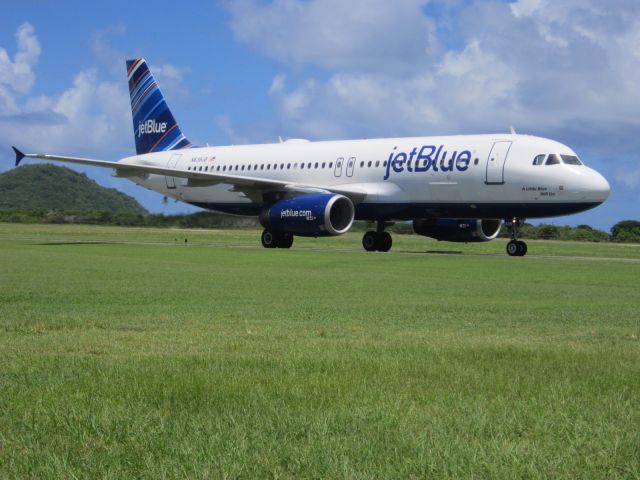 Airbus A320 (N639JB)