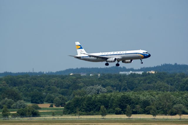 Airbus A321 (D-AIRX) - Lufthansa A321-131 cn887