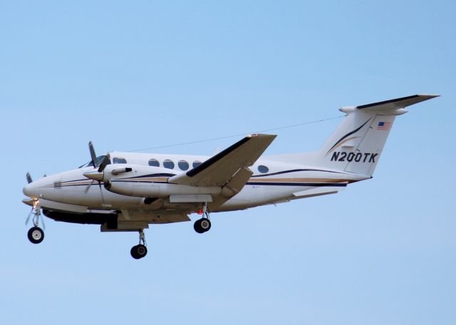 Beechcraft Super King Air 200 (N200TK) - At Downtown Shreveport.