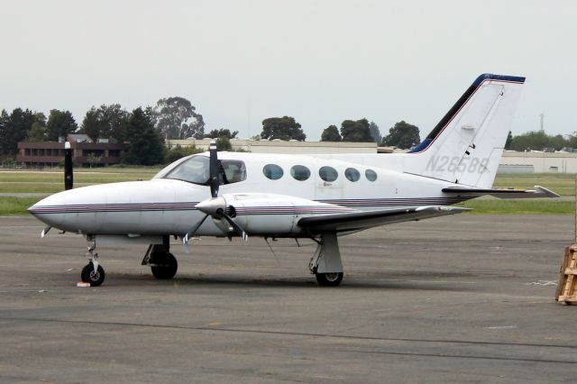 Cessna 421 (N26588) - Seen here on 12-May-16.