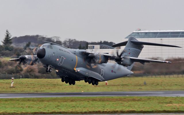 AIRBUS A-400M Atlas (ZM400) - raf a400m zm400 dep shannon 17/1/17.