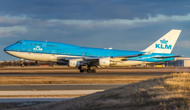 Boeing 747-400 (PH-BFS) - KLM695 mere millimetres from a second touchdown on runway 05 at YYZ during a glorious sunset! Sunday April 8th, 2018