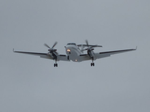 Beechcraft Super King Air 300 (N708DC)