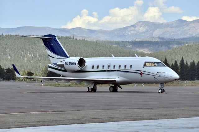 Canadair Challenger (N579RS)