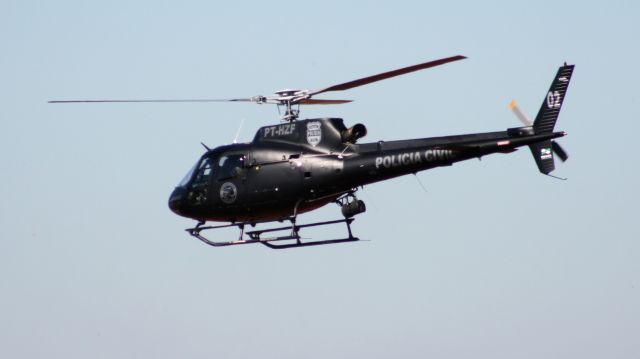 Eurocopter AS-350 AStar (PT-HZF)
