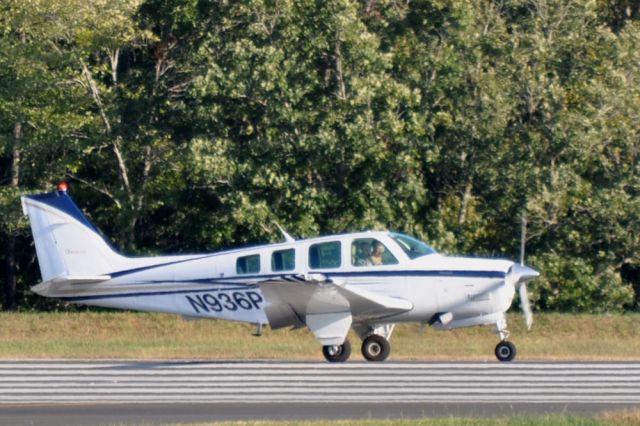 Beechcraft Bonanza (36) (N936P)