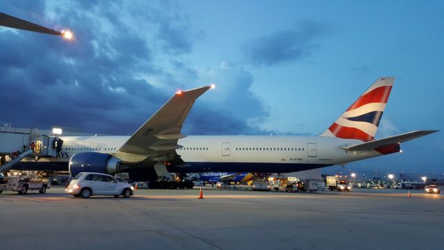 Boeing 777-200 (G-STBB)