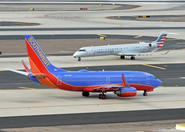 Boeing 737-700 (N748SW)
