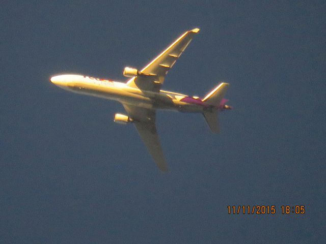 Boeing MD-11 (N587FE)