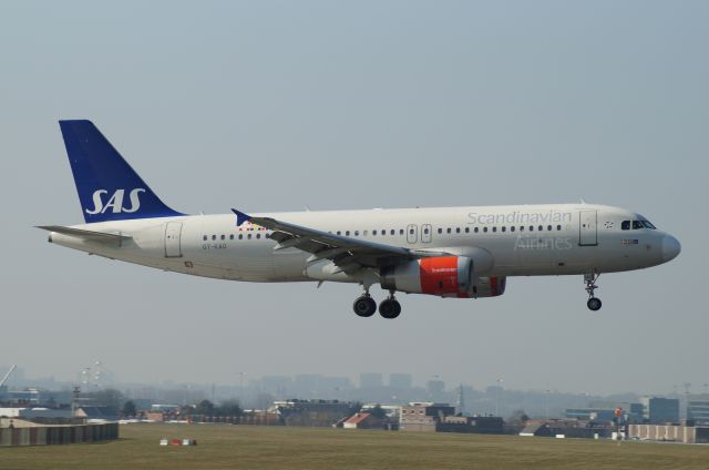 Airbus A320 (OY-KAO)