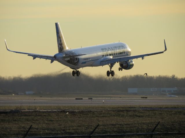 Airbus A321 (N701FR)