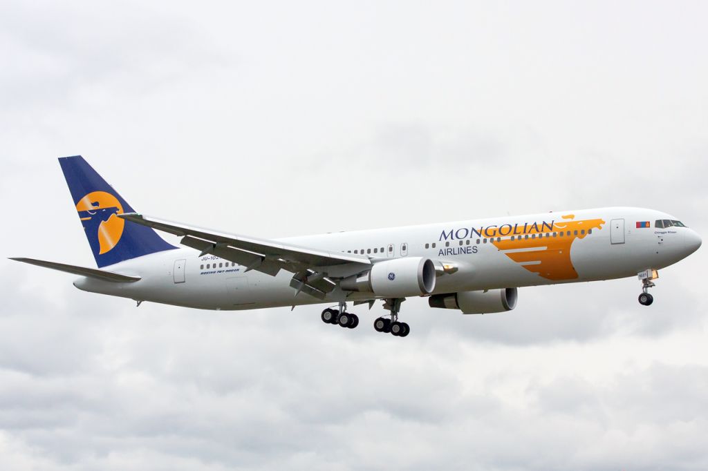 BOEING 767-300 (JU-1021) - Mongolian's first purchased 767-300ER.