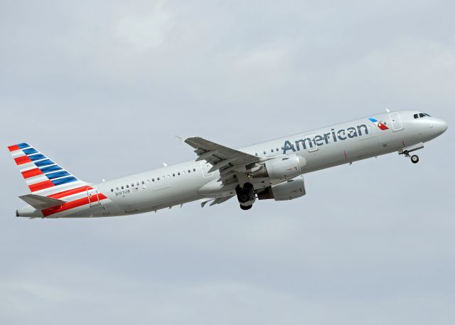 Airbus A321 (N197UW)