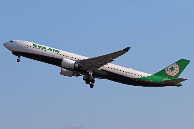 Airbus A330-300 (B-16337)