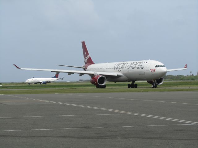 Airbus A330-300 (G-VGEM)