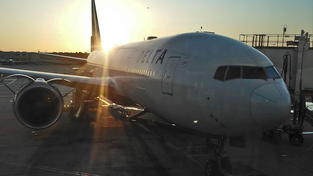 Boeing 777-200 (N703DN) - Beautiful sunset over a Boeing 777-200 at the Atlanta airport.