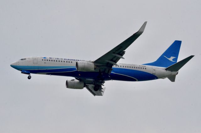 Boeing 737-800 (B-5688)