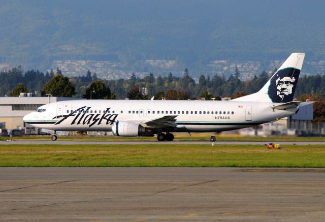 BOEING 737-400 (N793AS)