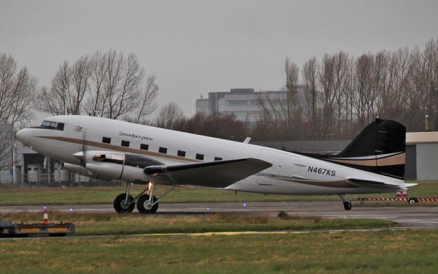 Douglas DC-3 (turbine) (N467KS) - priority air charter dc-3tp n467ks parking at shannon 1/4/15.