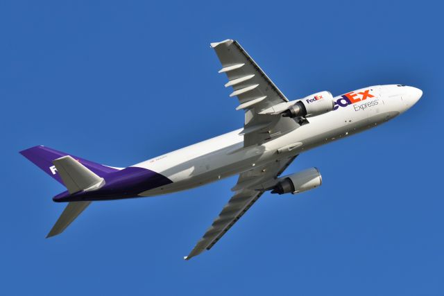 Airbus A300F4-600 (N683FE)