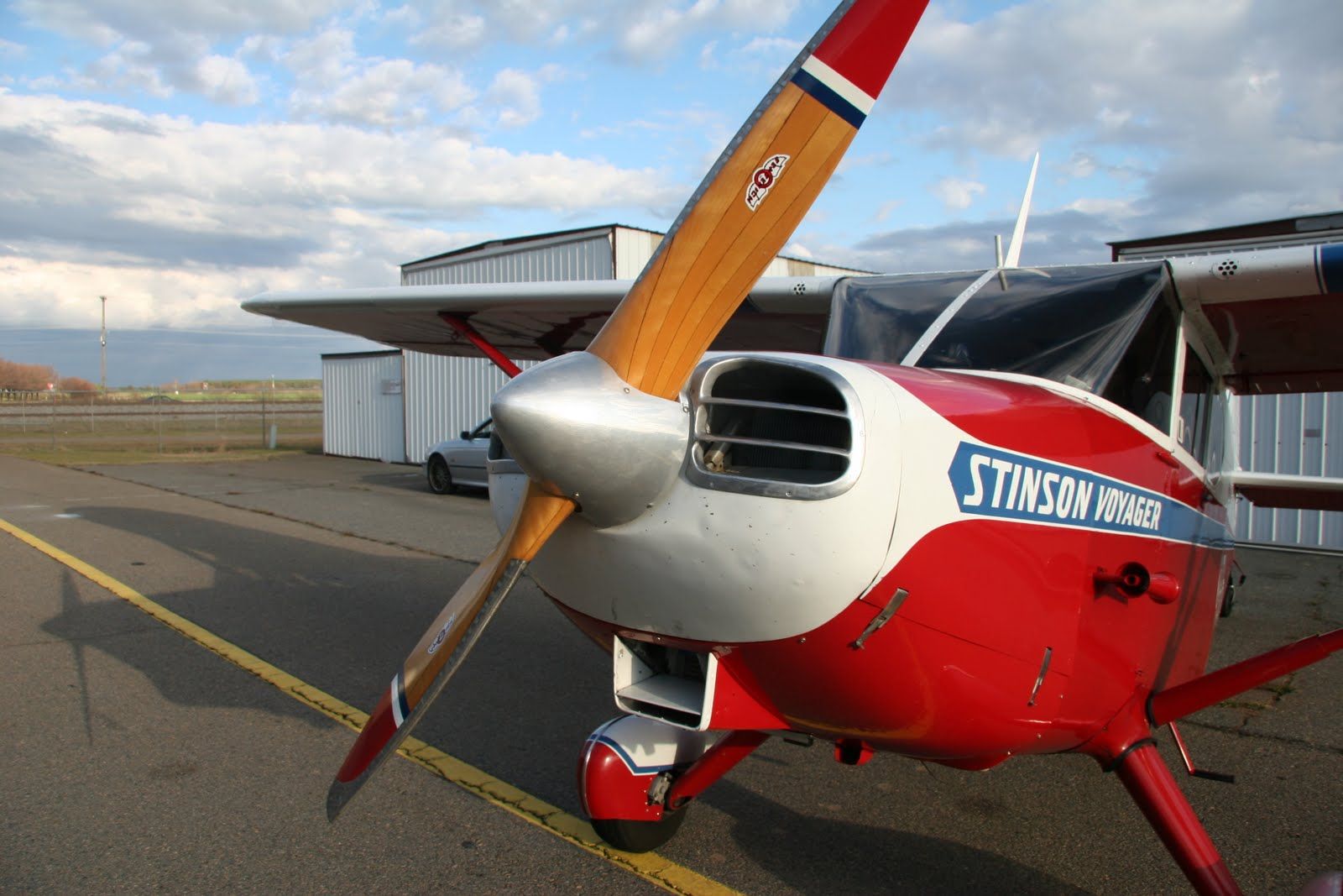 Piper 108 Voyager (N9087K)