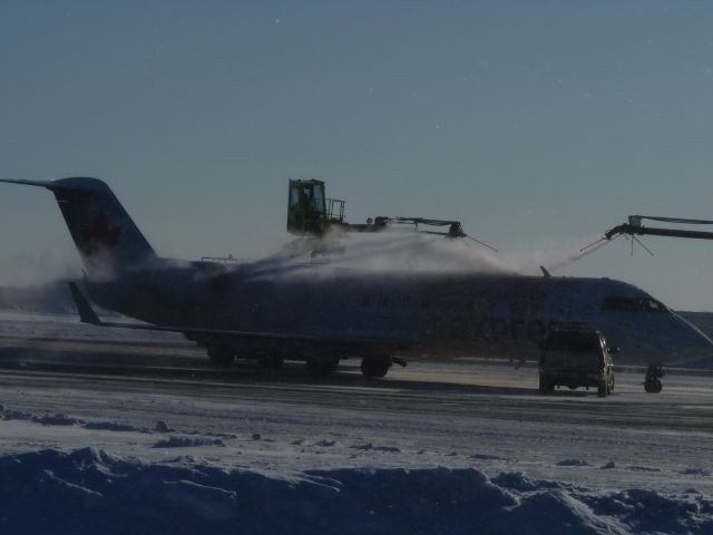 Canadair Regional Jet CRJ-100 —