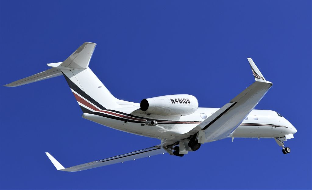 Gulfstream Aerospace Gulfstream IV (N461QS) - GulfStream N461QS departing St Maarten.
