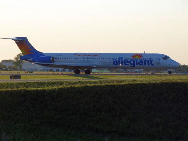 McDonnell Douglas MD-83 (N863GA)